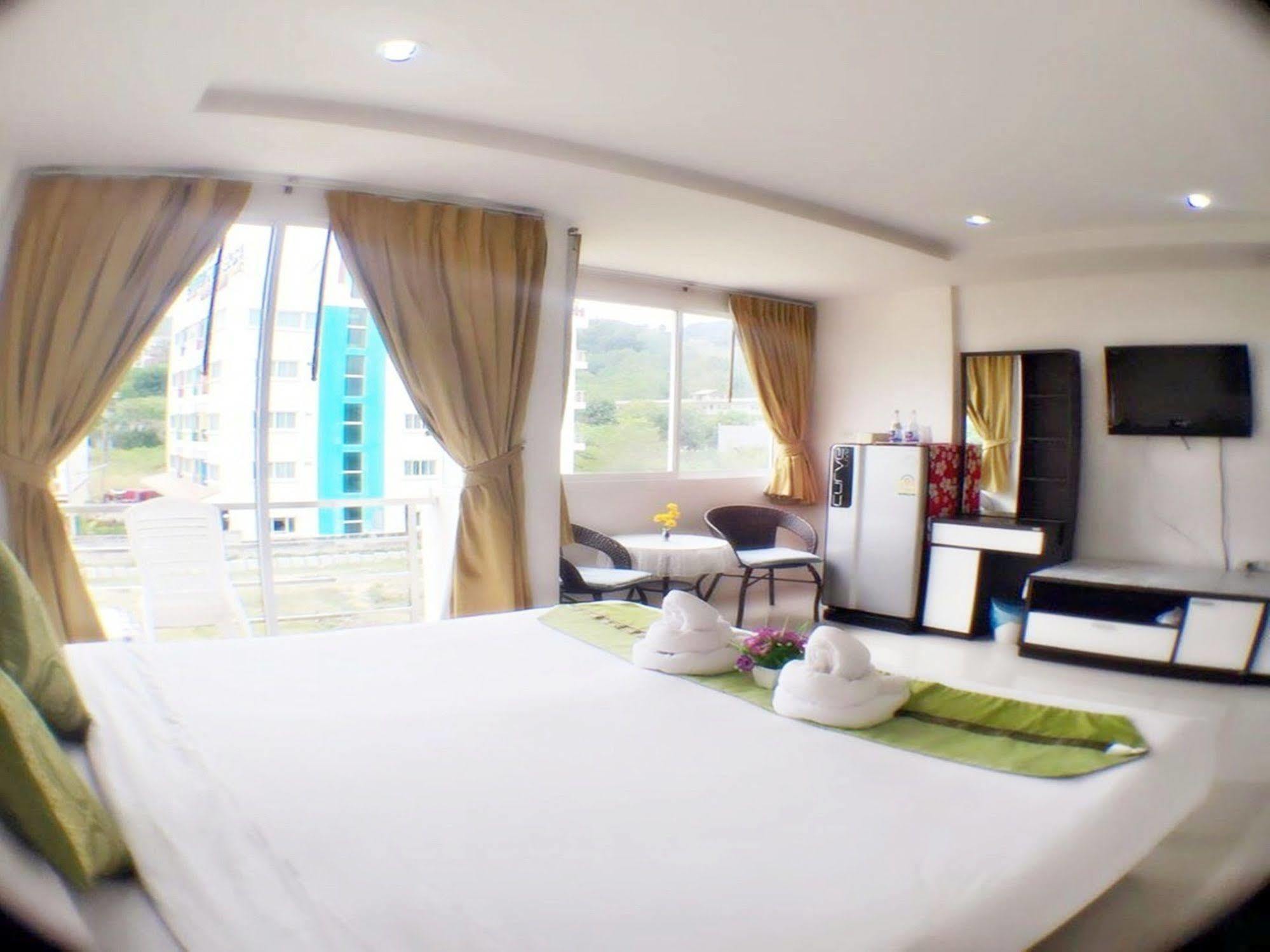 Swiss House Patong Exterior foto
